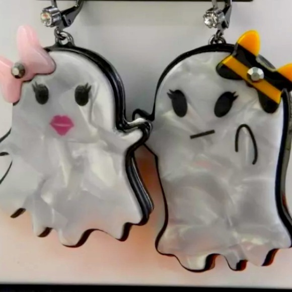Betsey Johnson White Ghosts Mismatched Drop Earrings - Picture 3 of 6
